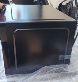 Magic Chef MC110MW 1.1 Cu. Ft. 1,000W Digital Touch Countertop Microwave