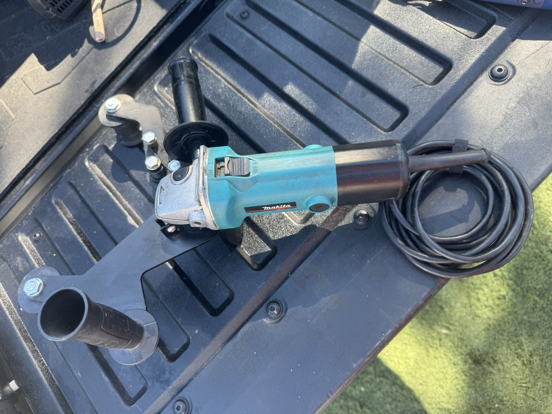 Makita Grinder