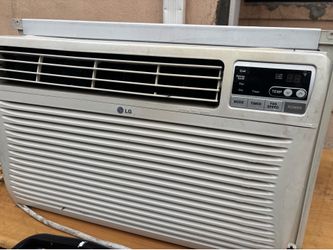 LG Air Conditioner 12000 BTU
