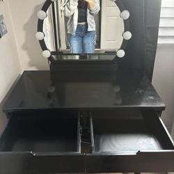 Black Vanity 