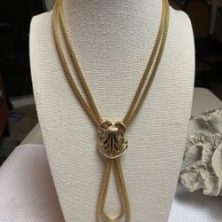 15” Goldtone chocker necklace, duel mesh style rows of chain w/ pendant. NWT