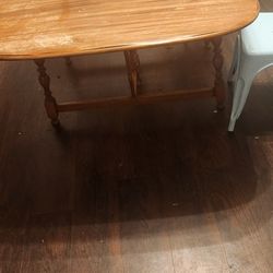 free dining room table