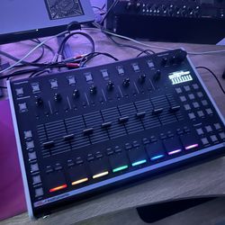 Isla S2400 12bit /16bit Sampler