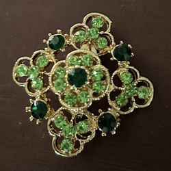 Gorgeous big huge jewelry lot vintage to now rhinestones gold, silver necklaces, pins earrings bracelets rings see all the pictures