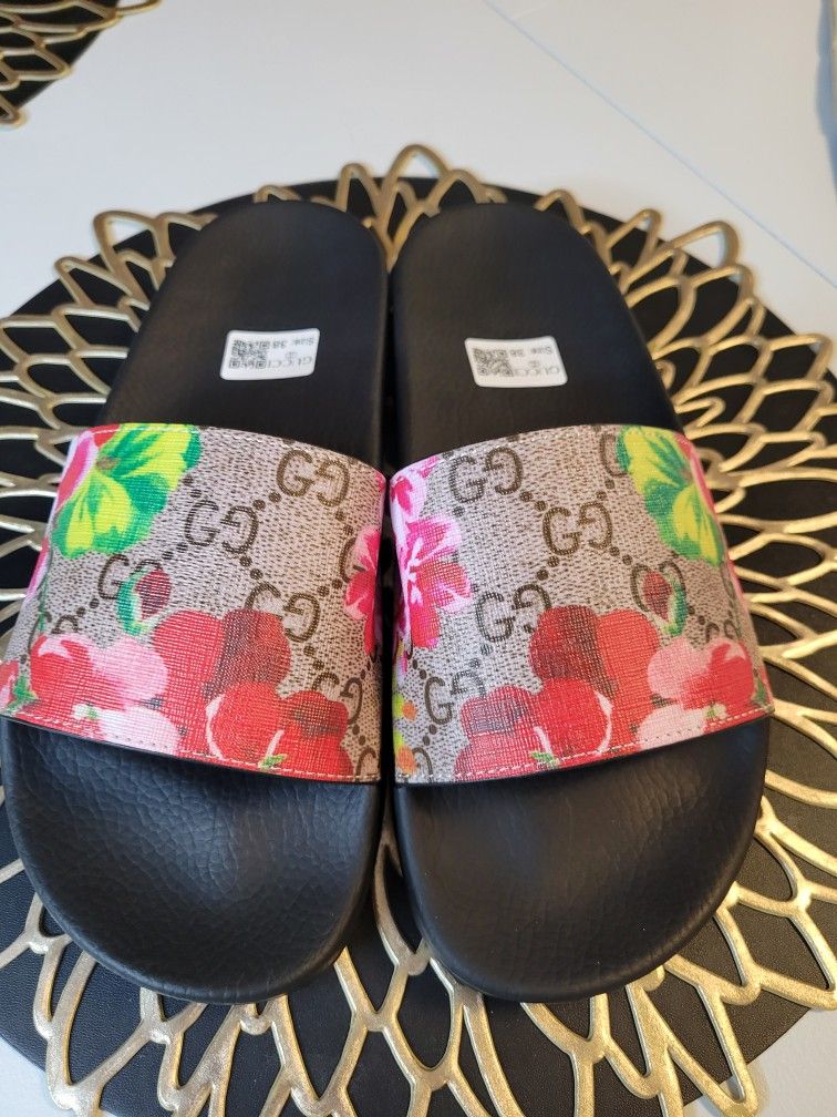 Gucci Slides
