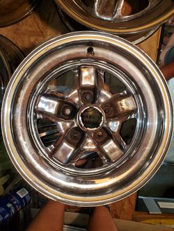 4 -15 inch Chrome Olds ralleys
