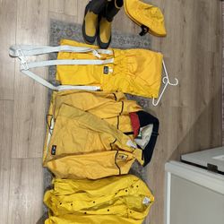 West Marine foul weather gear set