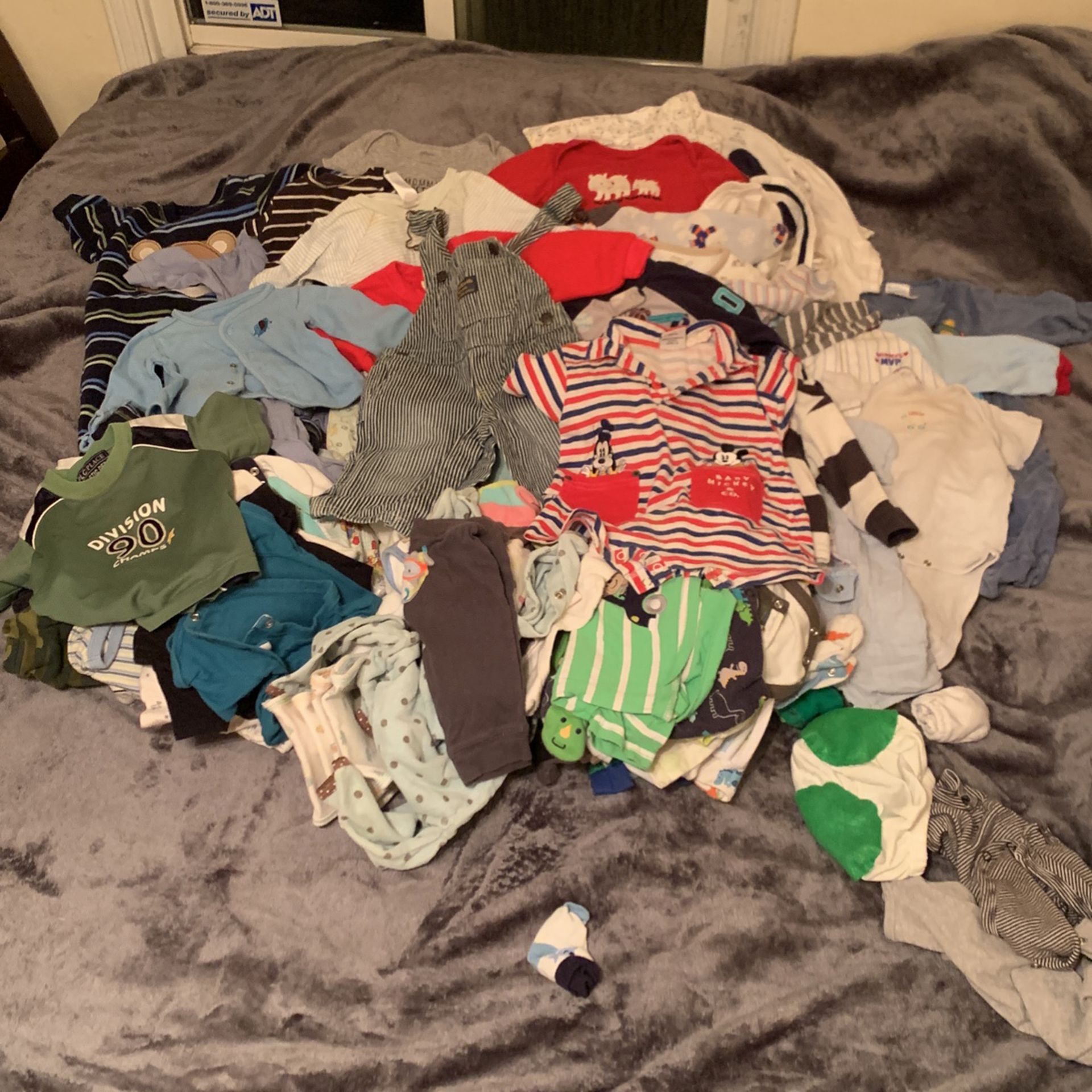 $500 Worth Of Baby Clothes Sizes 3-12Months