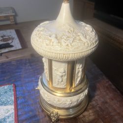 Italian And Swiss Made music box Mozart Antique