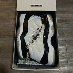 Nike Air Jordan Retro 11 Concord 2011 