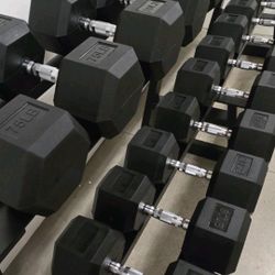 RUBBER HEX DUMBBELLS.