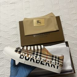Burberry Shoes 