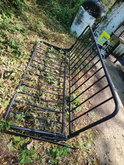 Large Black Metal Futon Frame (In Good Condition) NO FUTON MATTRESS INCLUDED