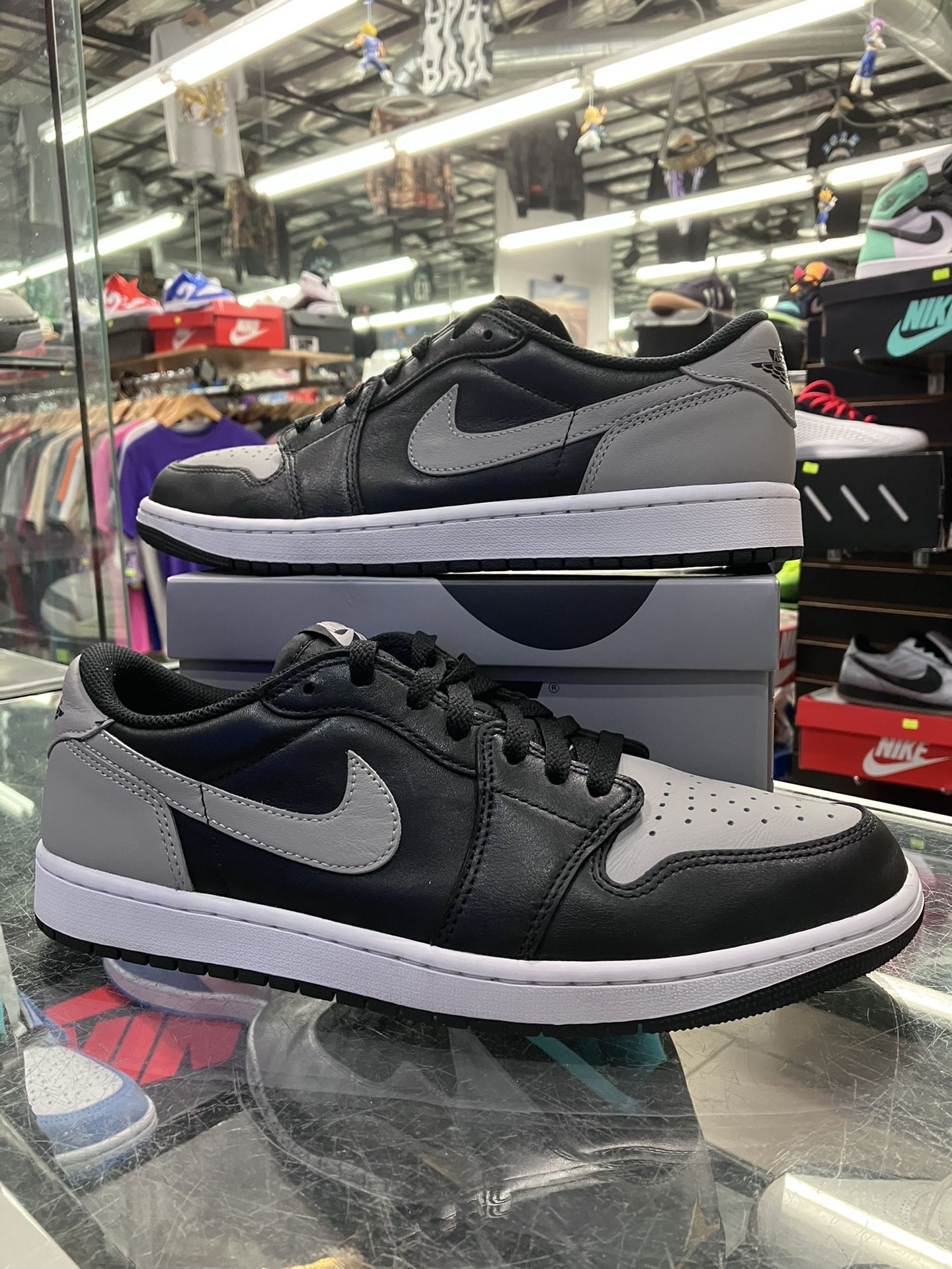 Air Jordan 1 Retro Low OG Shadow