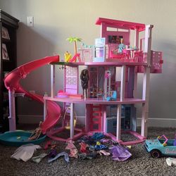 Barbie Dream House 