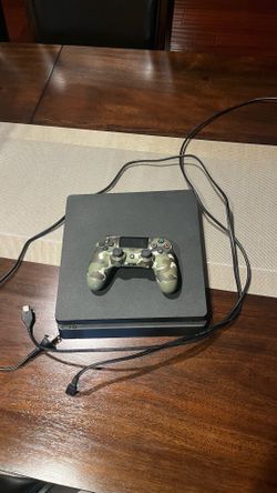 PS4 all black