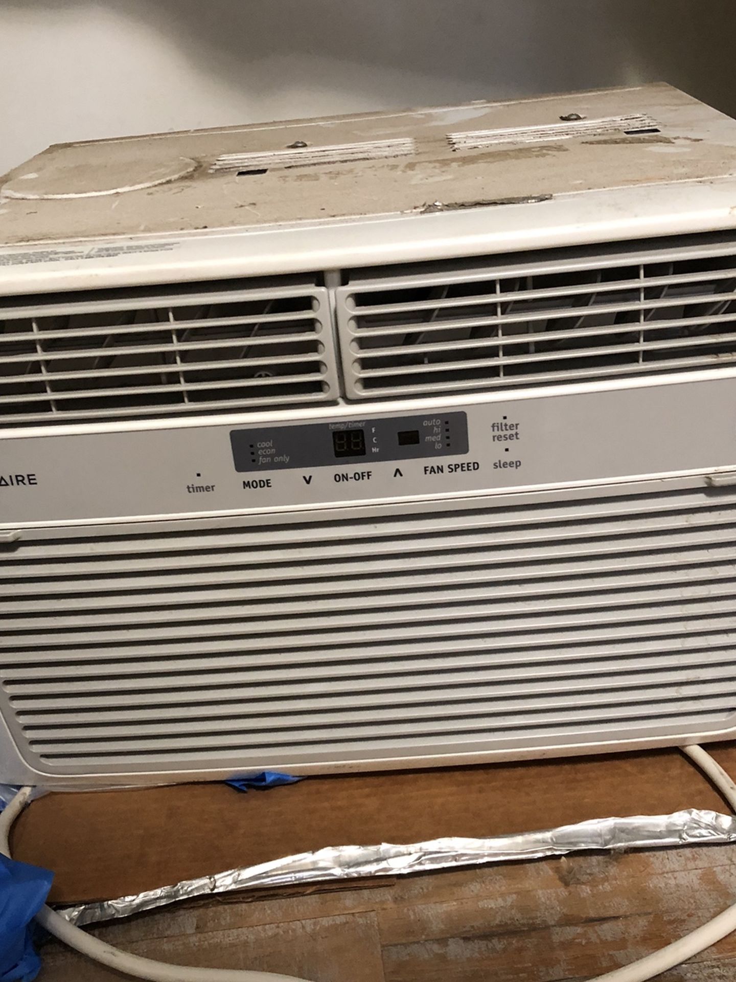6000 BTU Frigidaire Air Conditioner