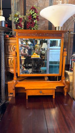 Antique vanity mirror with drawer, beautiful wood