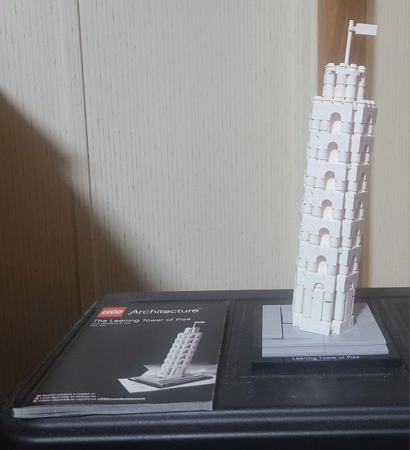 LEGO ARCHITECTURE 21015 THE LEANING TOWER OF PISA