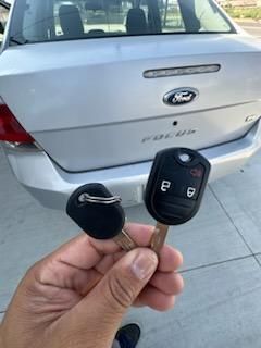 Car Keys N Remotes/ Llaves Con Control