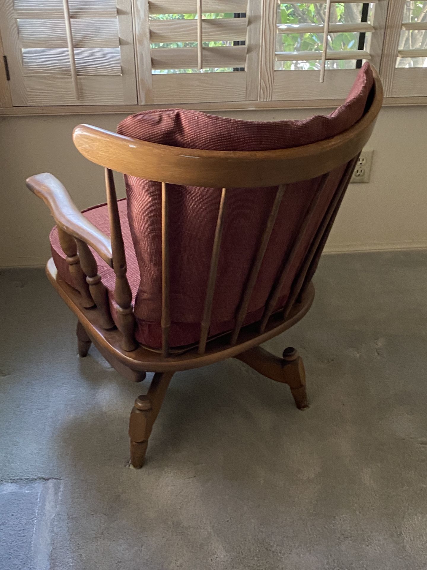Early American Solid Maple Swivel Rocking Chair