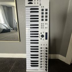 Arturia Midi Keyboard 49
