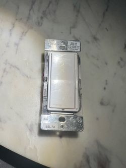 Leviton Decora Rocker Slide Dimmer Switch (Model: DSL06)