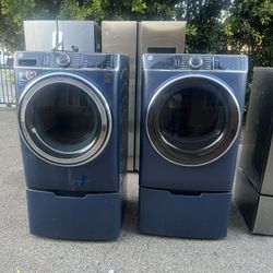 WASHER AND GAS DRYER / with or without pedestals
