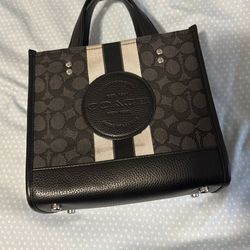 Coach Tote Medium Authentic