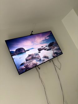 65 inch Roku tv brand new