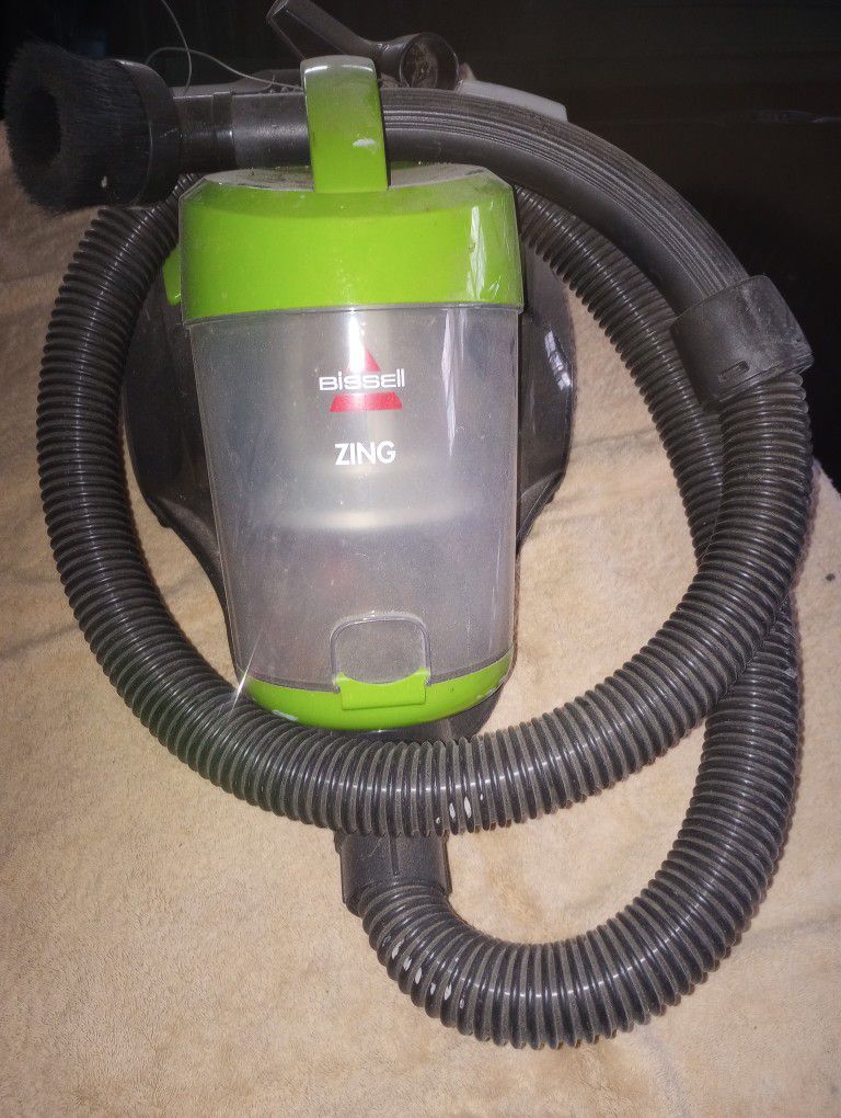 Bissell Zing Compact Vacuum 