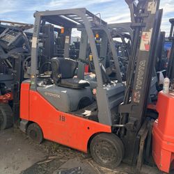 Toyota Forklift 3300 Lbs Capacity 