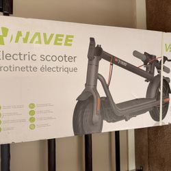 NAVEE V25 Pro Electric Scooter with Adjustable Speed and LED Headlight x1