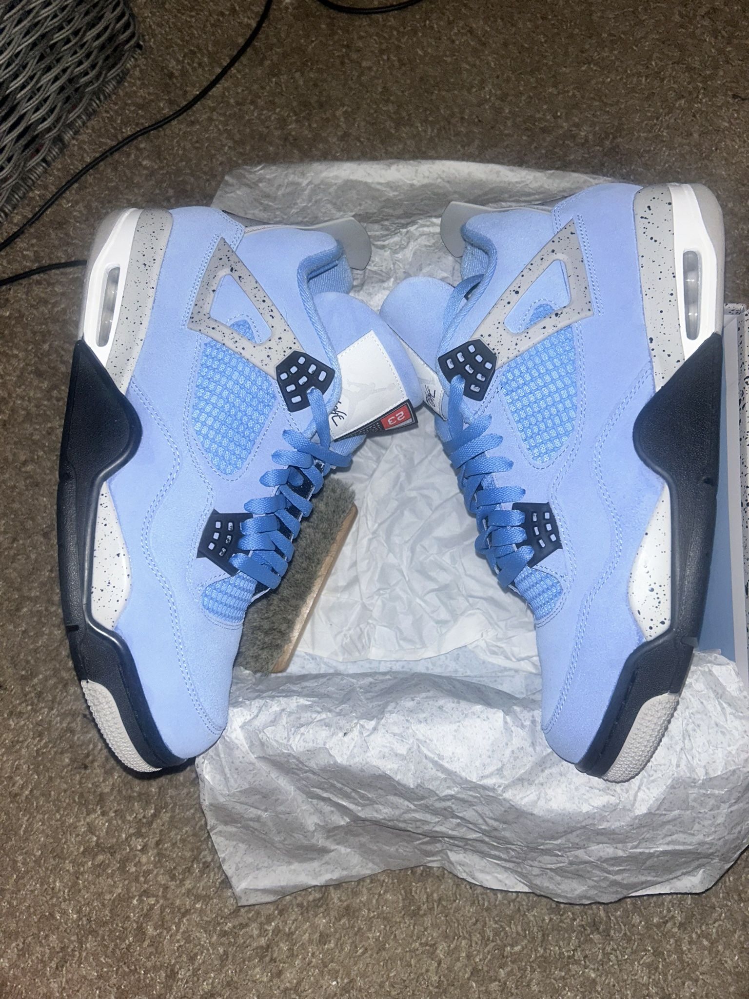 Jordan 4 University Blue