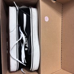 Basic Vans Men’s 8/ Women’s 9.5