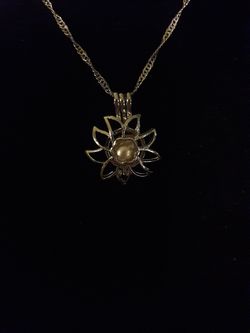 Silver Flower Cage with real Pearl Necklace