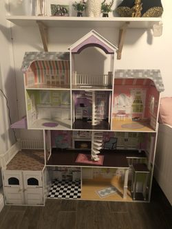 Dollhouse