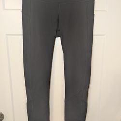 Lululemon Cropped Leggings Sz 6
