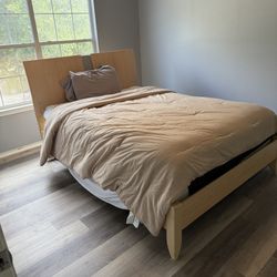 Ashley Furniture Queen Bedroom Set from the Venecia Collection in Frost Maple