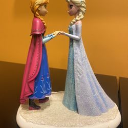 Disney Frozen Hamilton Collection A Sister's Love Warms The Heart Elsa figure