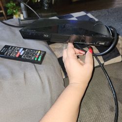 Blu Ray/DVD Player With Smart Apps