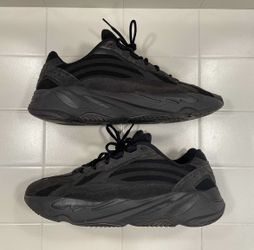 adidas Yeezy Boost 700 V2 Vanta size 14