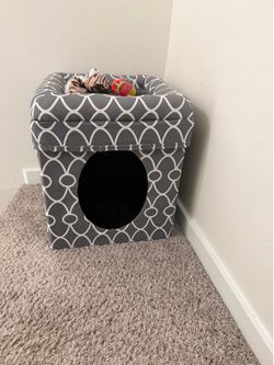Indoor cat house/cat house