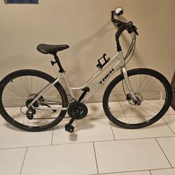 Trek Verve 2 Bicycle for Sale