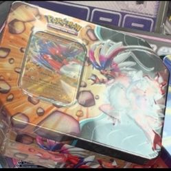 Pokemon Slashing Legends Tins.