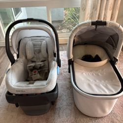 Uppababy Car Seat With 2 Bases And Bassinet 