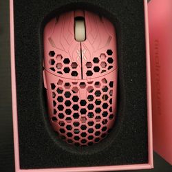 Finalmouse ULX Sakura Edition