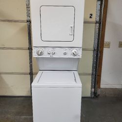 Kenmore Washer And Dryer Laundry Tower (Delivery Available)