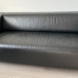 Black Leather Couch 