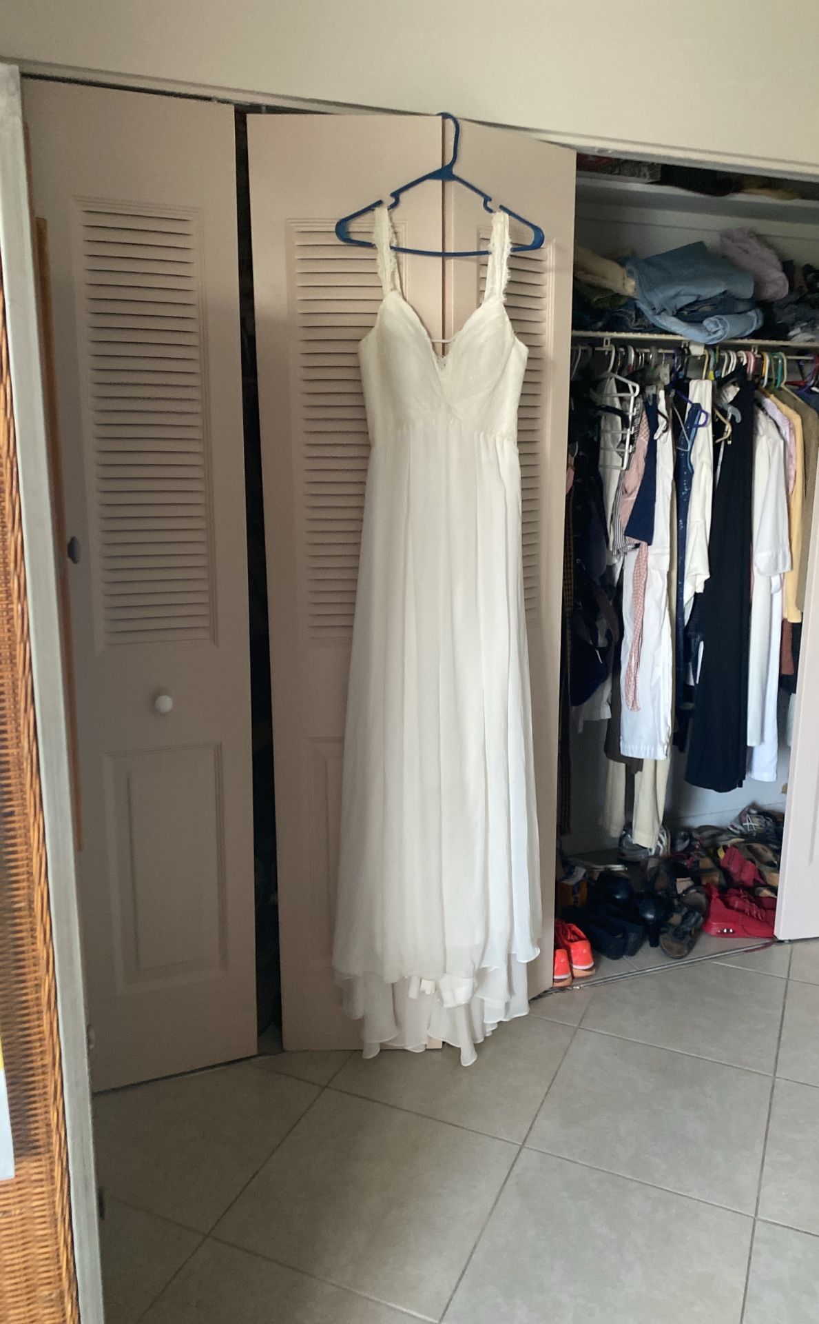 White Formal Dress. Size 12?